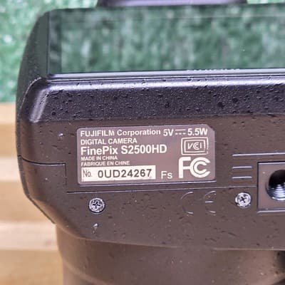 Fujifilm Finepix S2500HD 12MP Digital Camera 18x Optical Zoom Cap Strap - Thumbnail 14