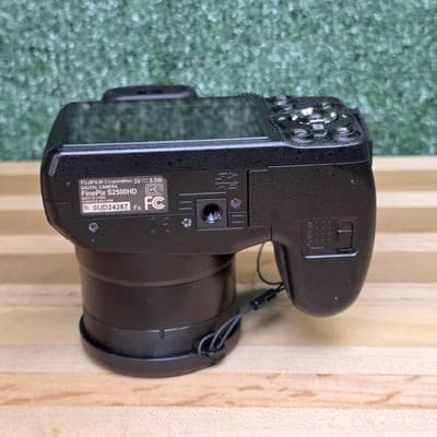 Fujifilm Finepix S2500HD 12MP Digital Camera 18x Optical Zoom Cap Strap - Thumbnail 13