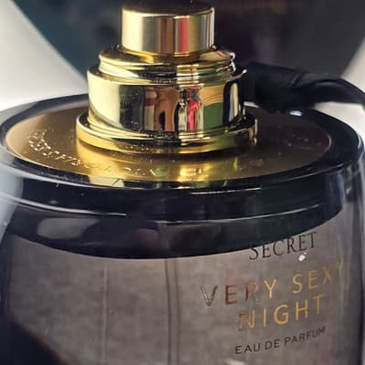 NEW VICTORIA’S SECRET VERY SEXY NIGHT EAU DE PARFUM SPRAY 3.4 FL OZ - Thumbnail 5