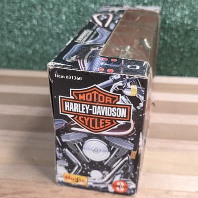 1998 Maisto Harley-Davidson 95th Anniversary 1:18 Series 3 FXDWG Dyna Wide Glide - Thumbnail 6