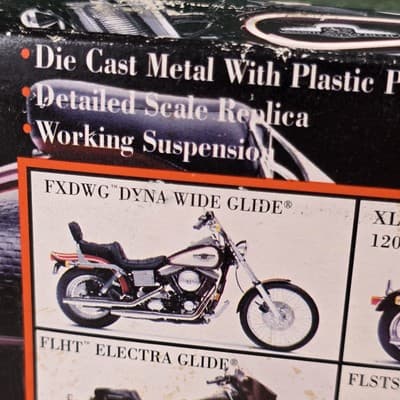1998 Maisto Harley-Davidson 95th Anniversary 1:18 Series 3 FXDWG Dyna Wide Glide - Thumbnail 9
