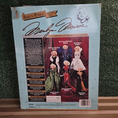 Marilyn Monroe Collectors Series #5 Fur Fantasy Marilyn Doll - Vintage 1993 New - Thumbnail 6