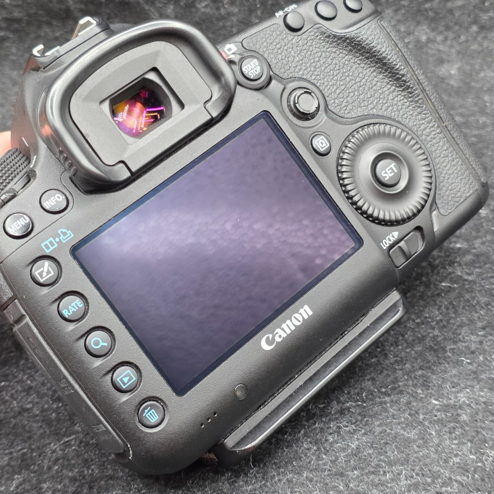 Canon EOS 5D MARK III 22.3MP Digital SLR Camera Body - Thumbnail 8