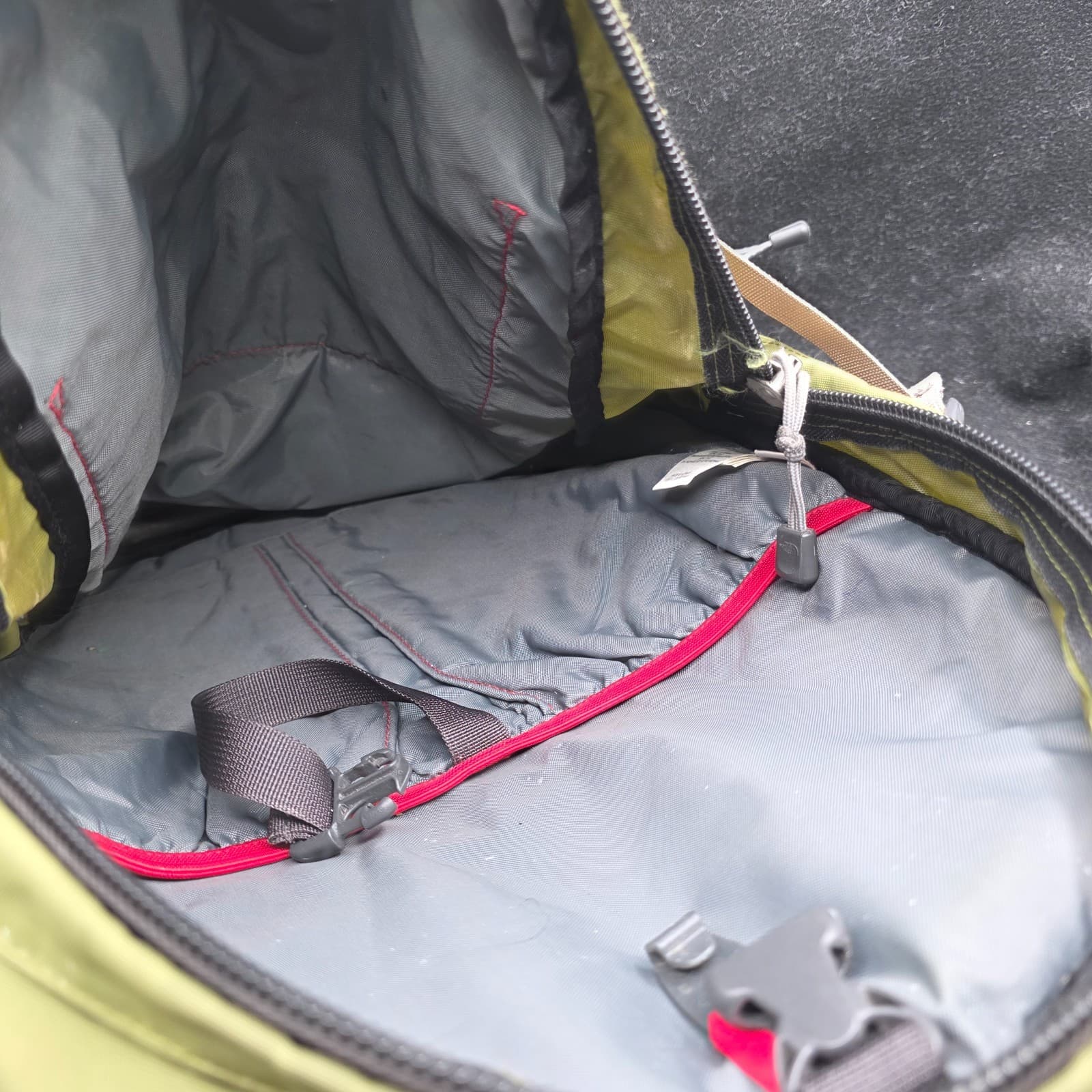 The North Face Borealis Green GRAY Backpack 19in Laptop Travel Daypack School - Thumbnail 10