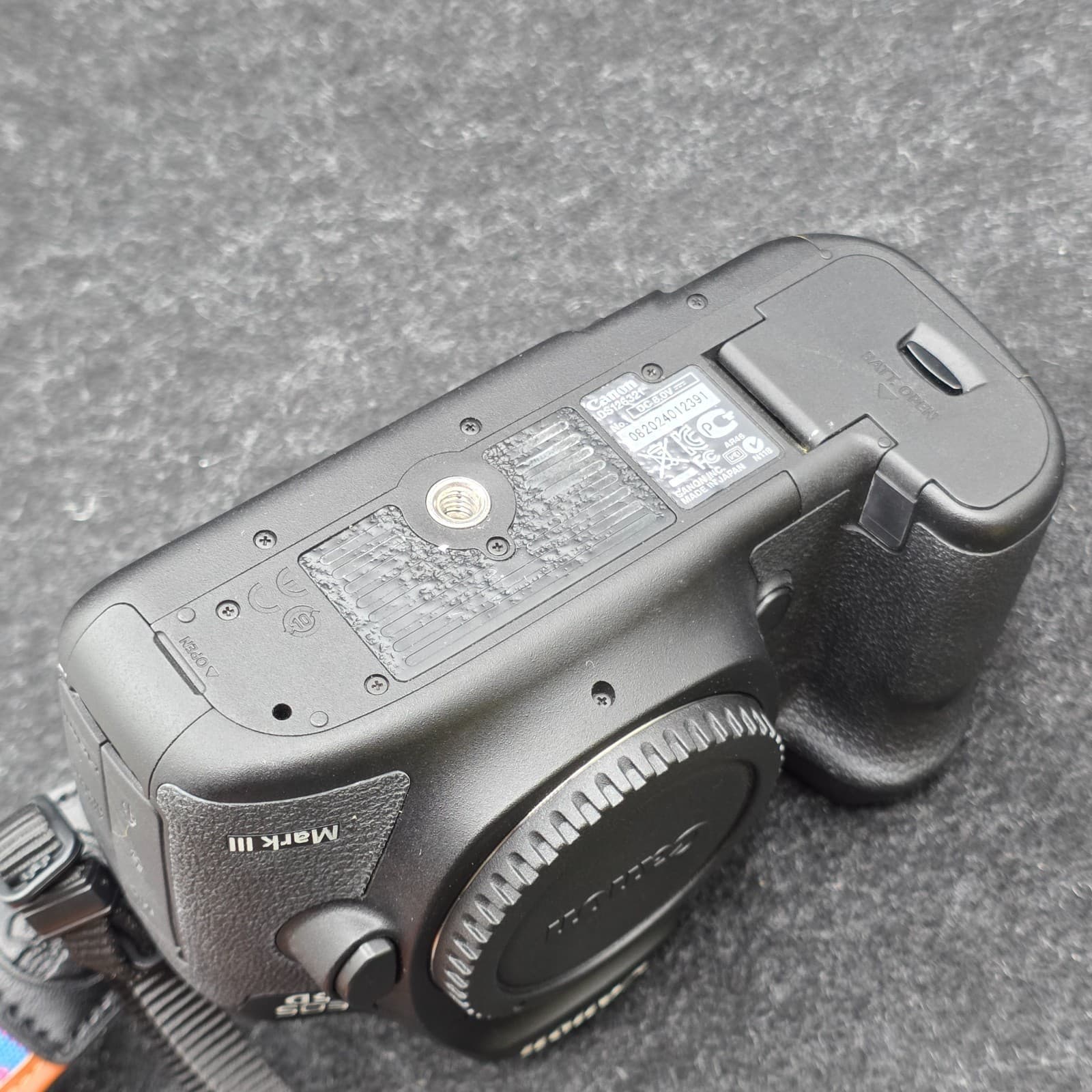 Canon EOS 5D MARK III 22.3MP Digital SLR Camera Body - Thumbnail 13