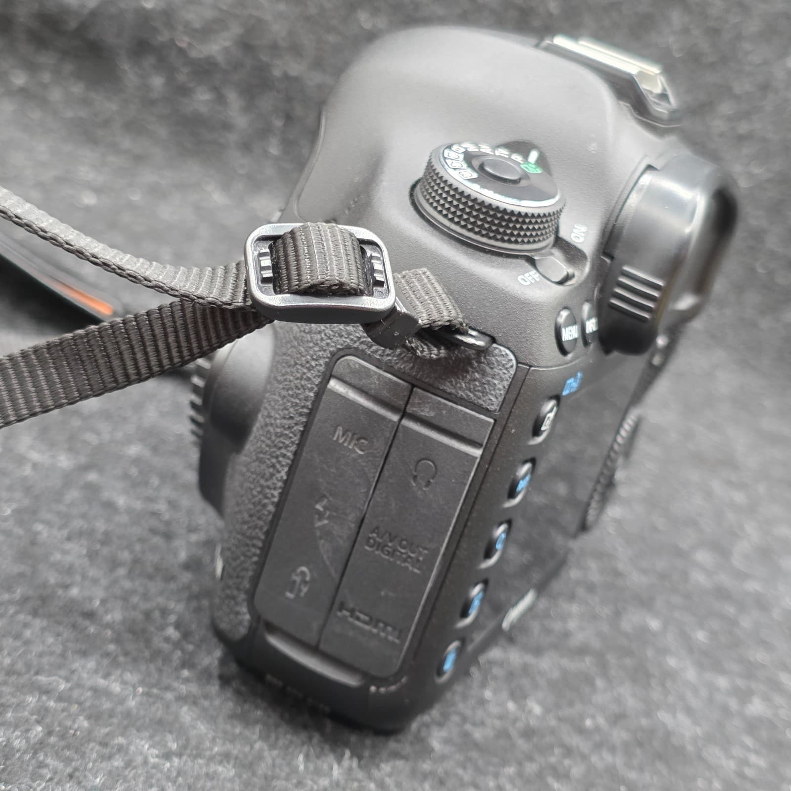 Canon EOS 5D MARK III 22.3MP Digital SLR Camera Body - Thumbnail 9