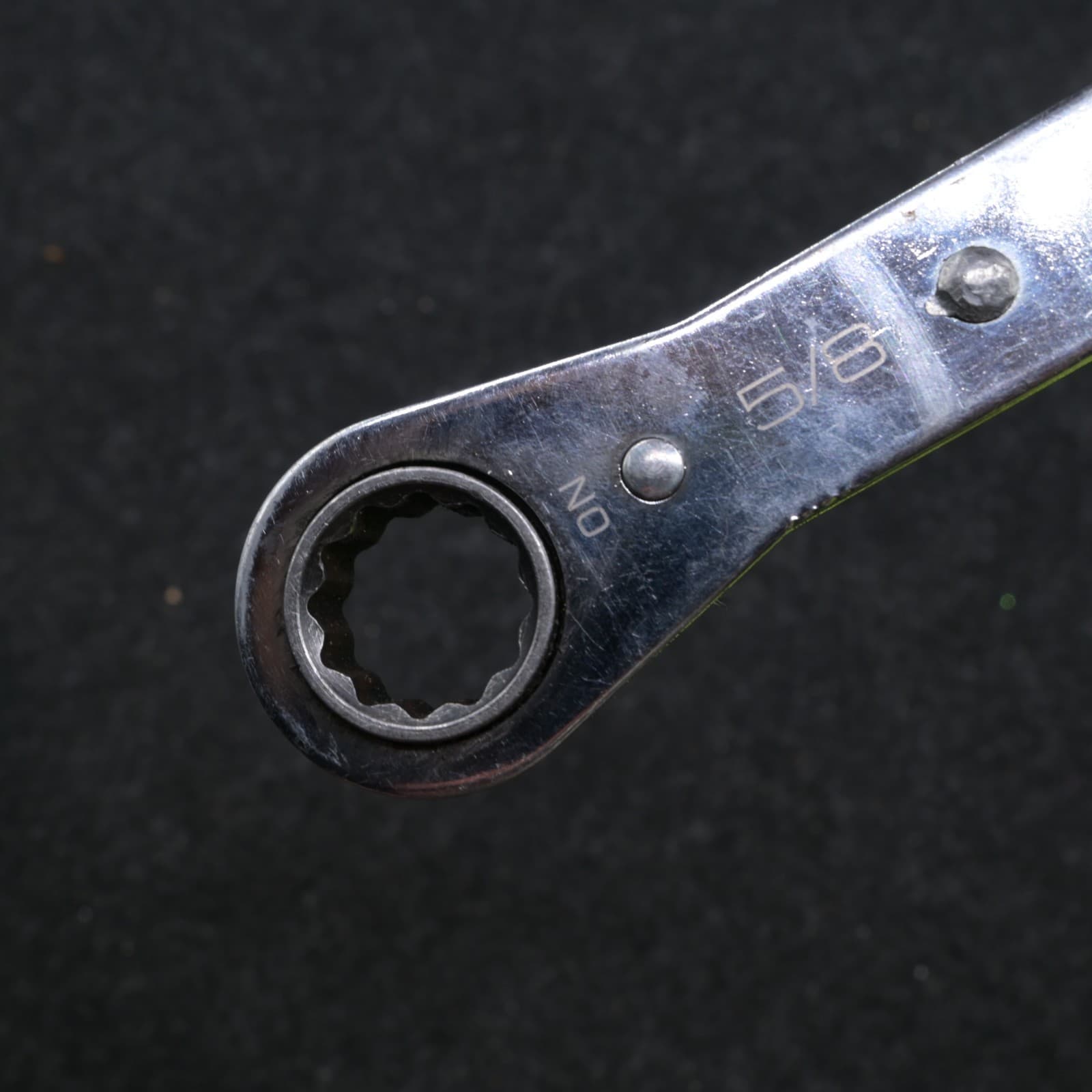 Blue Point 5/8" and 3/4" 12 Point Box End Ratcheting Wrench H2024C USA - Thumbnail 4