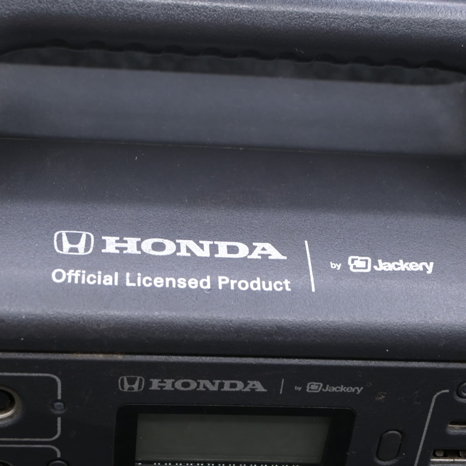 Honda by Jackery Portable Power Station HLS 200 FOR PARTS OR REPAIR - Thumbnail 5
