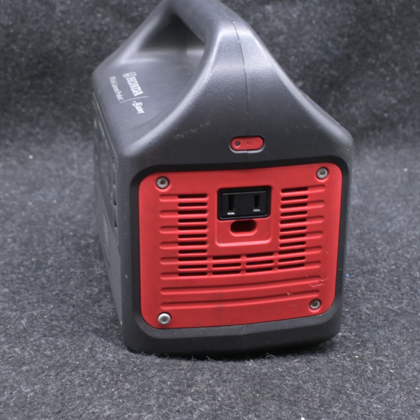 Honda by Jackery Portable Power Station HLS 200 FOR PARTS OR REPAIR - Thumbnail 8