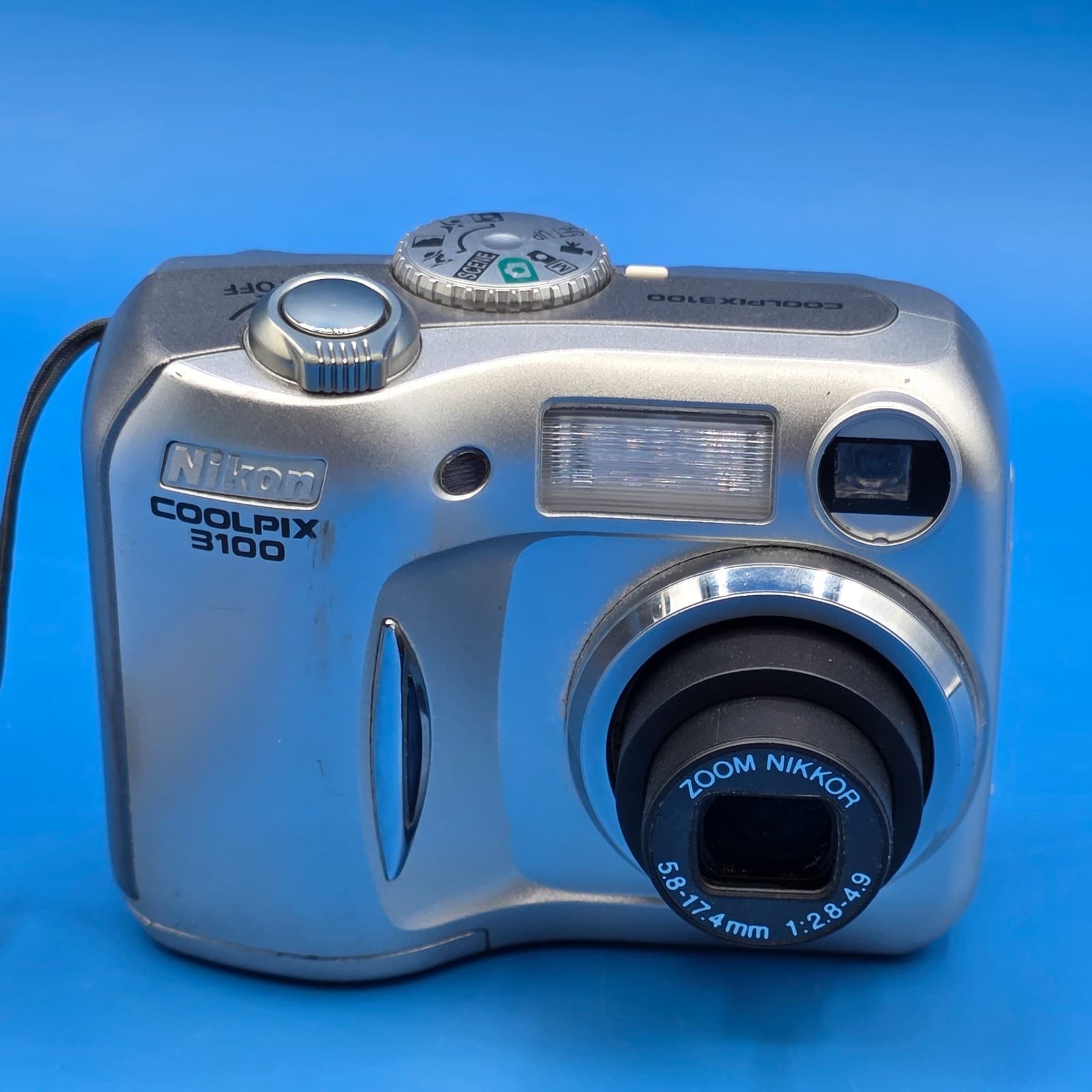 Nikon COOLPIX 3100 3.2MP Digital Camera - Silver Tested And Works - Thumbnail 3
