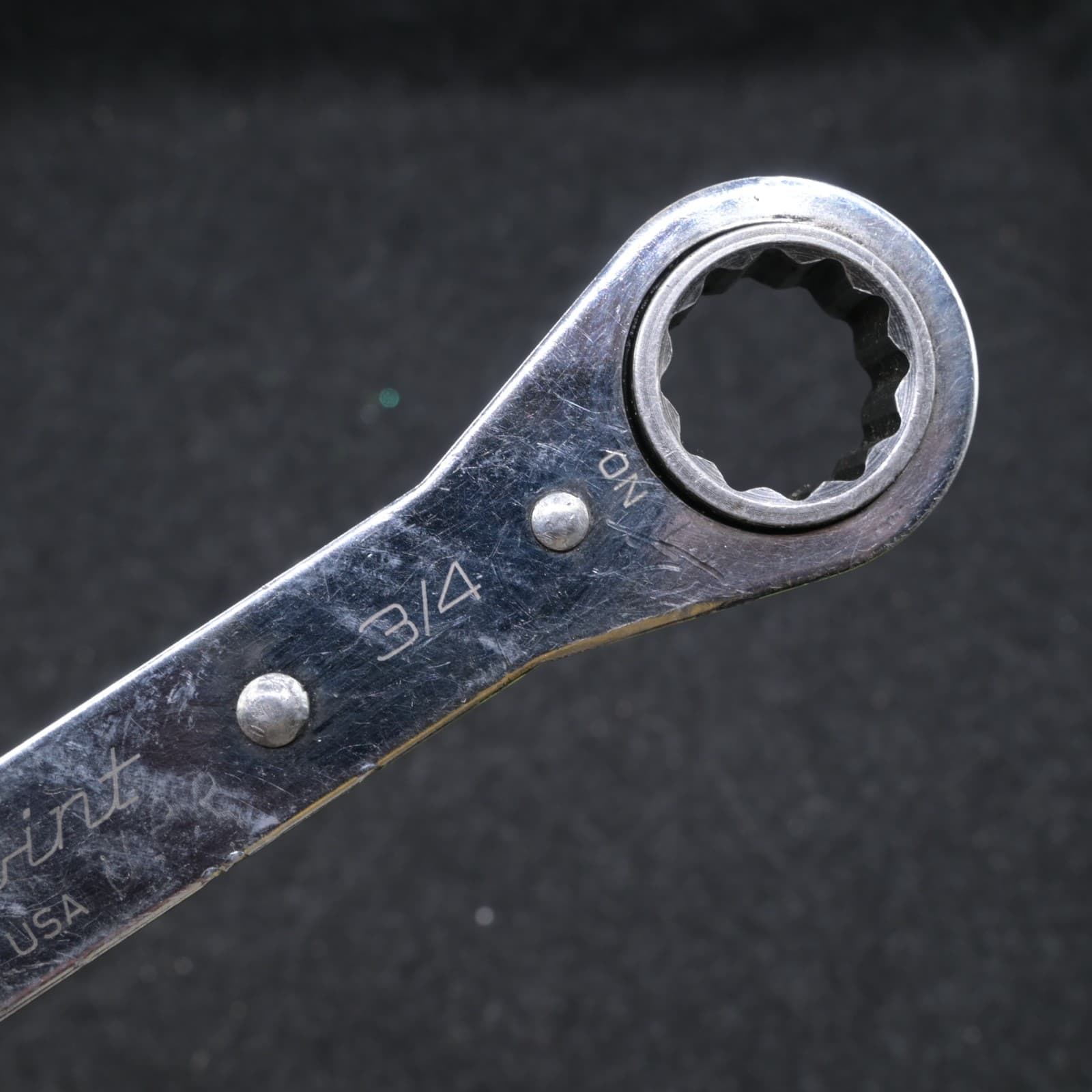Blue Point 5/8" and 3/4" 12 Point Box End Ratcheting Wrench H2024C USA - Thumbnail 3