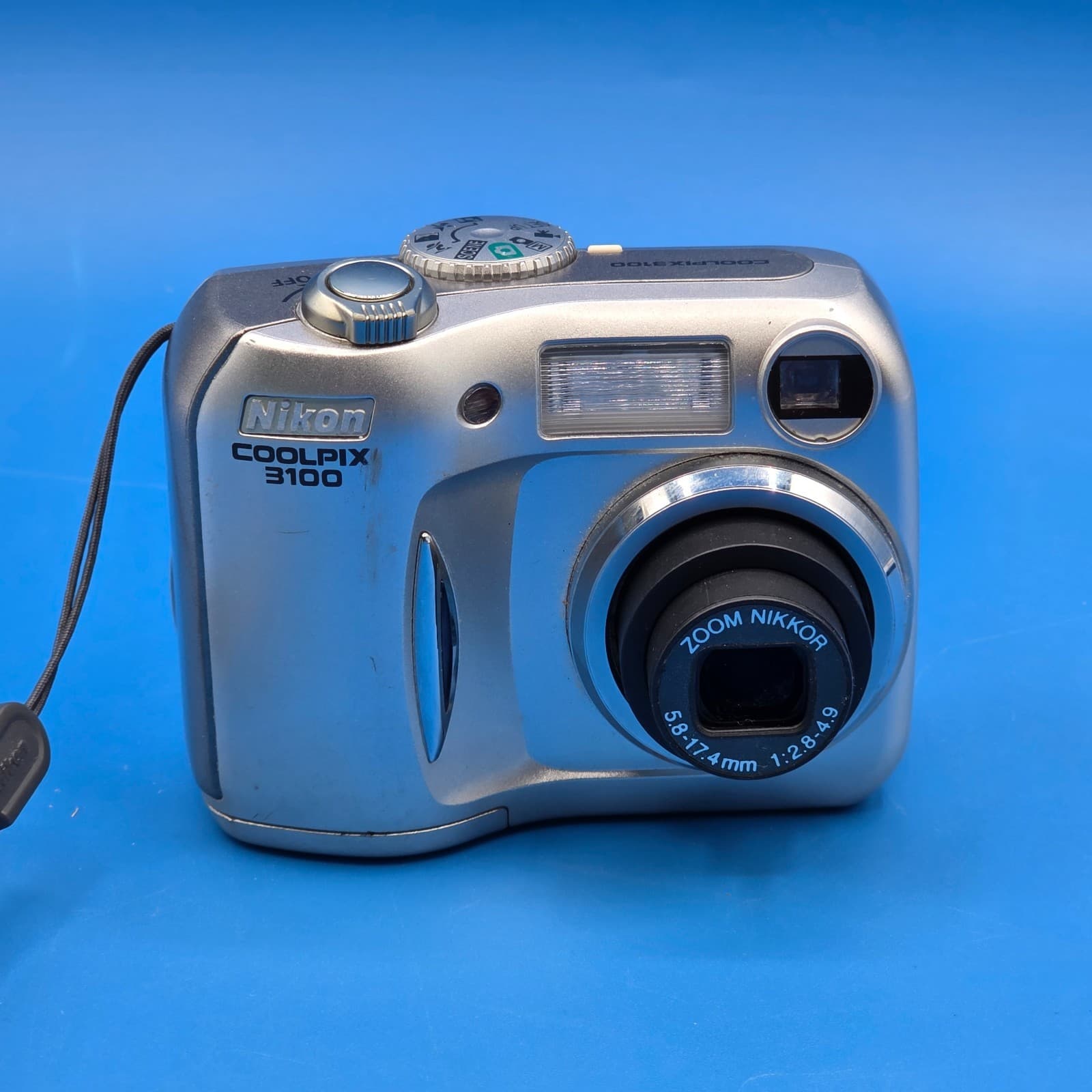 Nikon COOLPIX 3100 3.2MP Digital Camera - Silver Tested And Works - Thumbnail 5