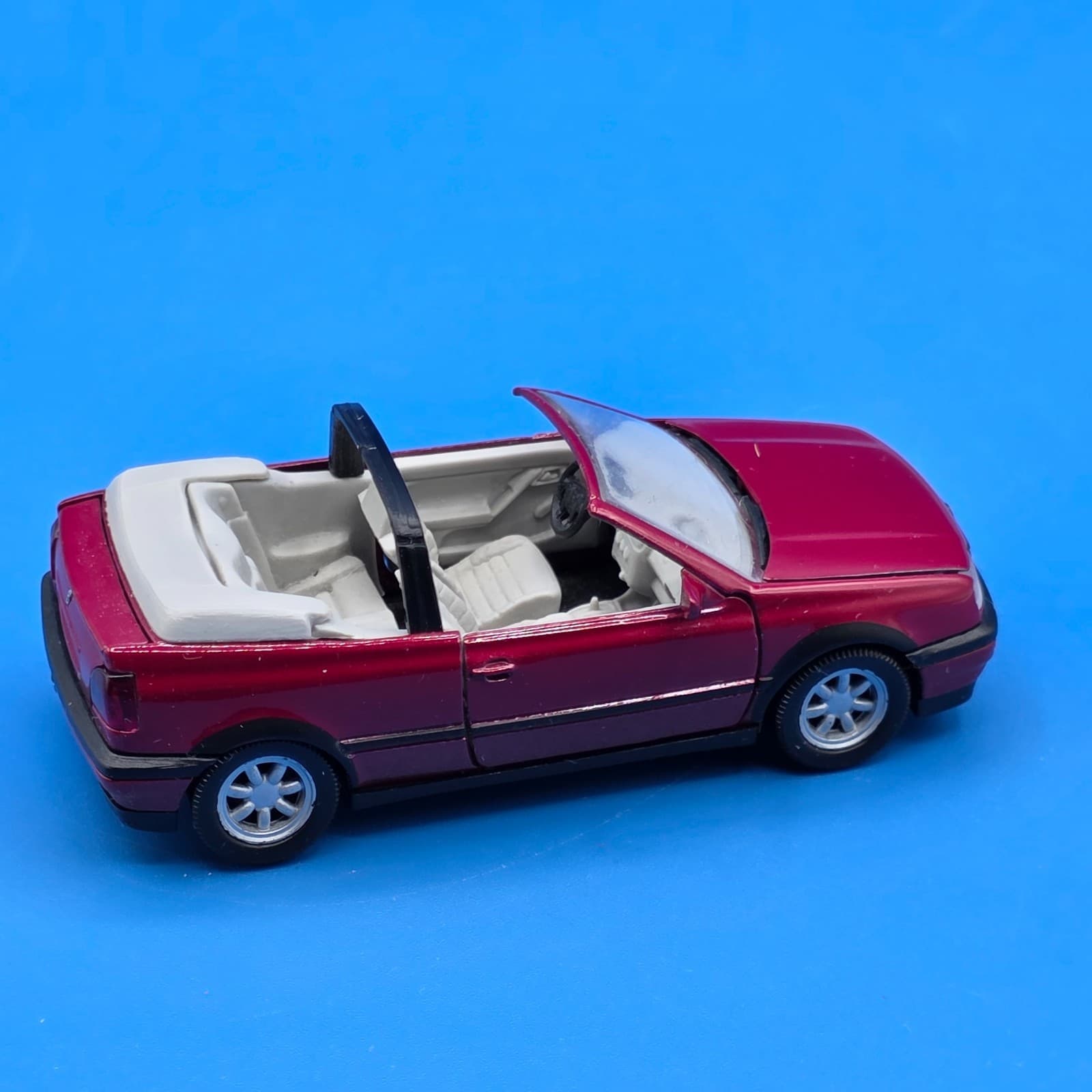 MINICHAMPS 1/43 Generation Golf Volkswagen WV Red Diecast model Germany - Thumbnail 6