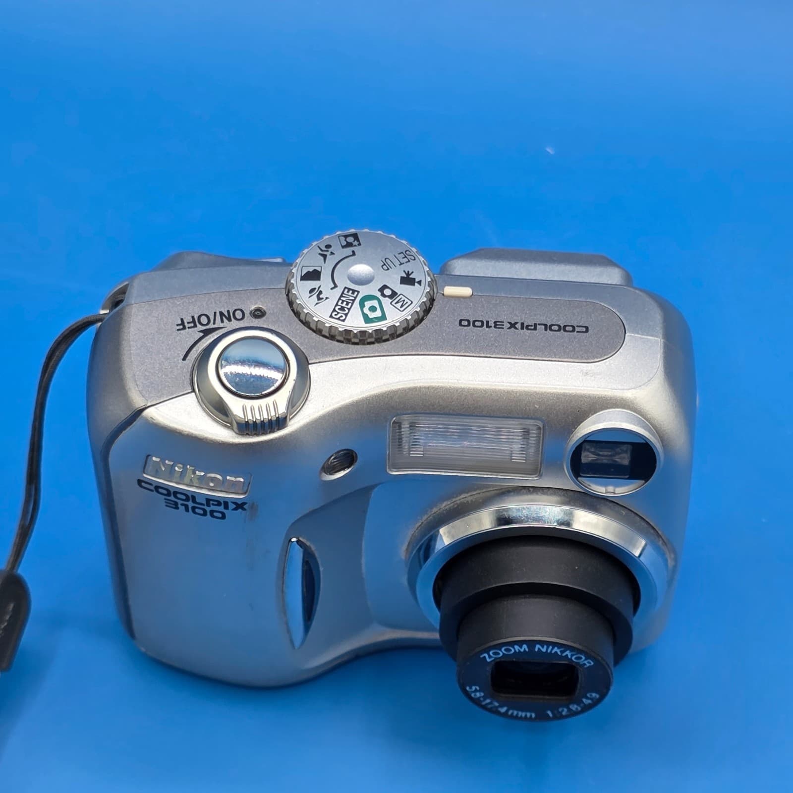 Nikon COOLPIX 3100 3.2MP Digital Camera - Silver Tested And Works - Thumbnail 7