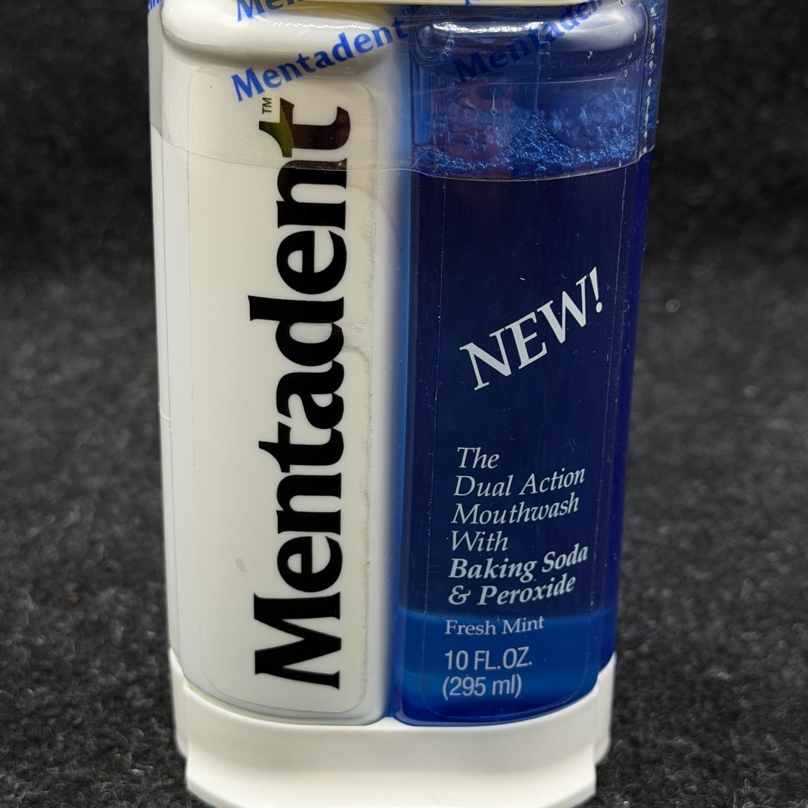 Vintage MENTADENT MOUTHWASH 10 oz FRESH MINT Dual Peroxide and Baking Soda - Thumbnail 2