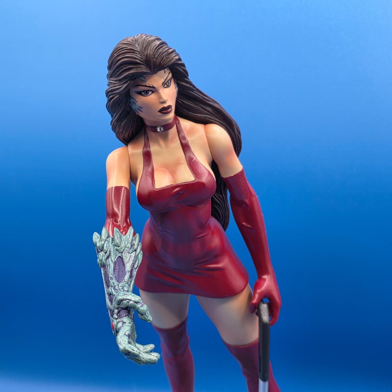 (#29). WITCHBLADE TOP COW COMIC BOOK FIGURINE 13'' With weapon Vintage 2000 - Thumbnail 2