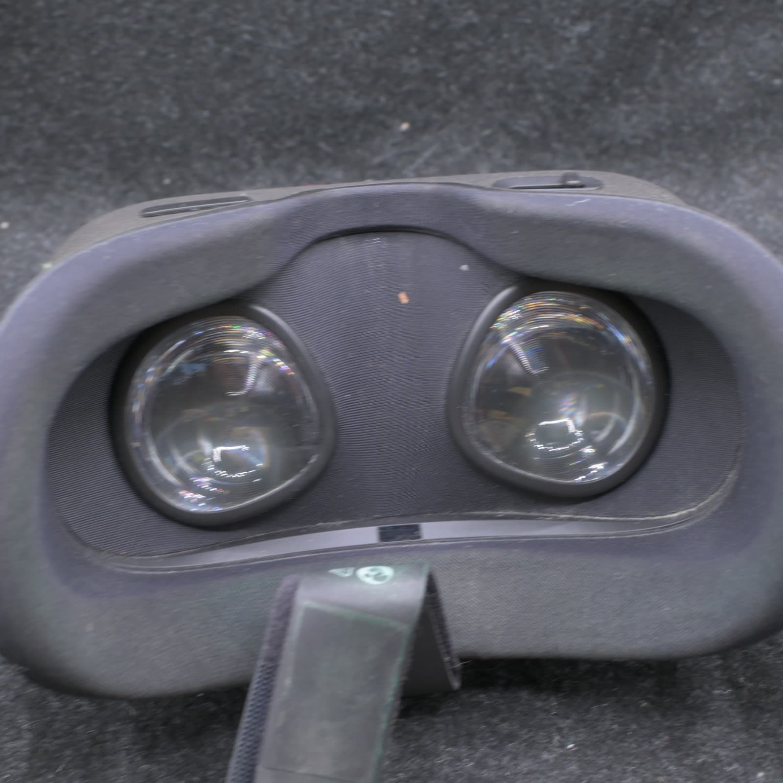 Oculus Meta QUEST 1 64GB Headset Only Tested Works Great - Thumbnail 7