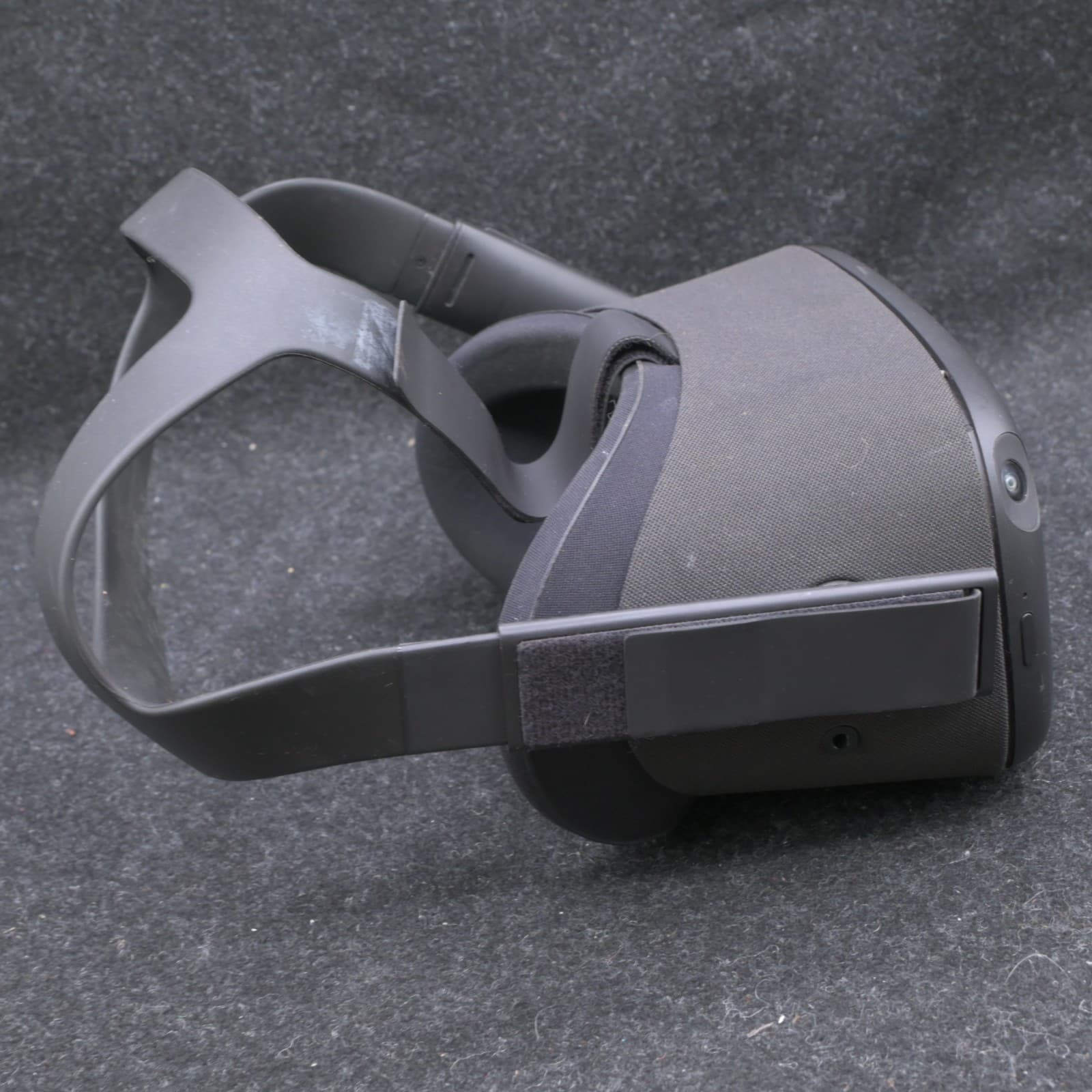 Oculus Meta QUEST 1 64GB Headset Only Tested Works Great - Thumbnail 6