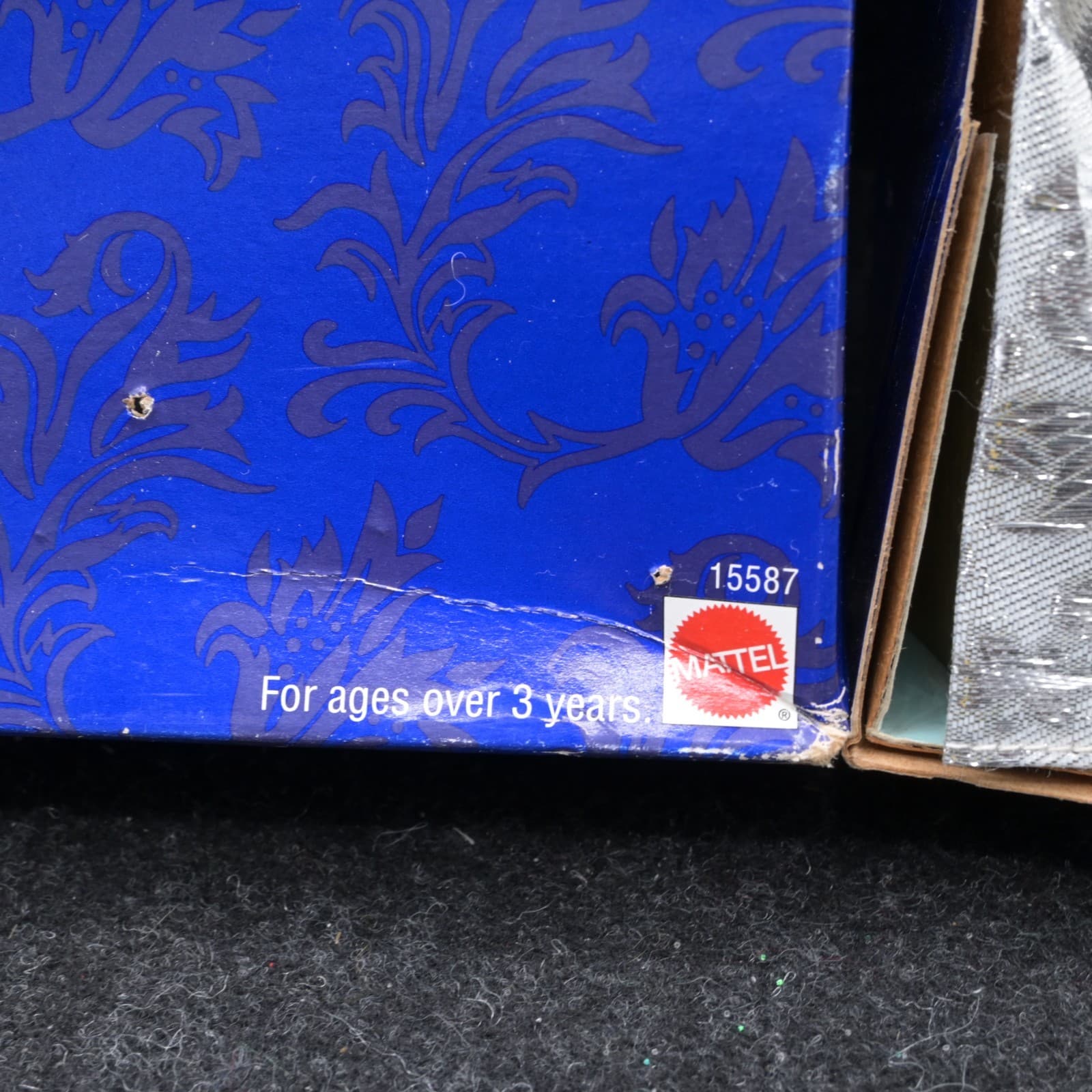 Barbie Avon Winter Velvet First Series African American #15587 1995 New - Thumbnail 4