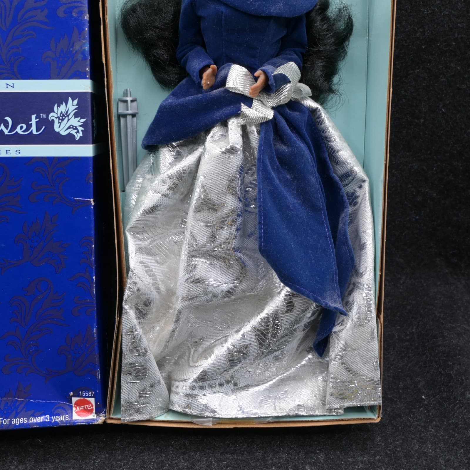 Barbie Avon Winter Velvet First Series African American #15587 1995 New - Thumbnail 3