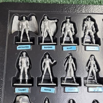 1992 Marvel Comics UNCANNY X-MEN ALERT! Board Game Plastic Figures Replacement - Thumbnail 2