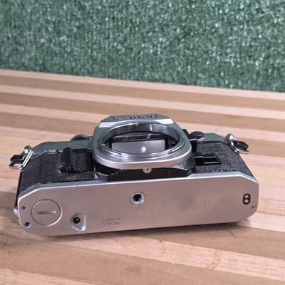 Canon AE-1 35mm Film Camera AS IS NOT WORKING Parts And Repair - Thumbnail 10