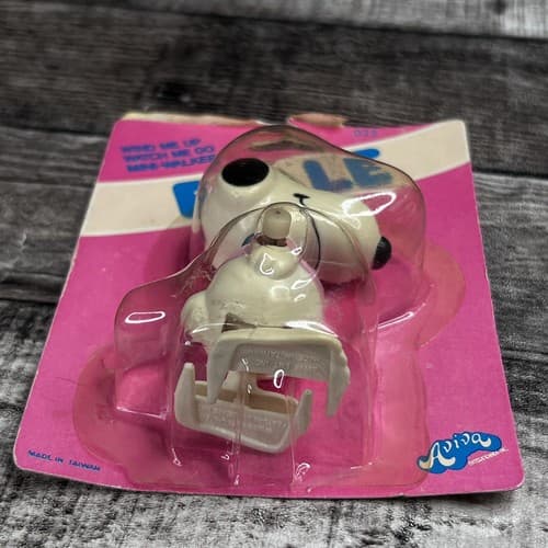 VTG AVIVA SNOOPY SISTER BELLE WIND ME UP WATCH ME GO MINI WALKER RARE - Thumbnail 4
