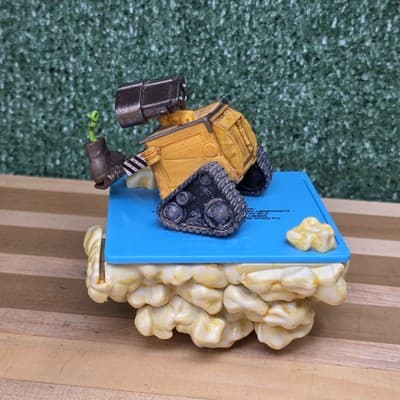Disney Rewind Popcorn Series 2 Mystery Figure Wall-E - Thumbnail 5