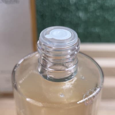 Estee Lauder RE-NUTRIV INTENSIVE SOFTENING TREATMENT LOTION 8.4 Fl Oz New - Thumbnail 4