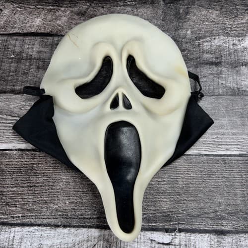VTG Scream Ghost Face Halloween Mask No Hood Glow In The Dark Easter Unlimited - Thumbnail 2
