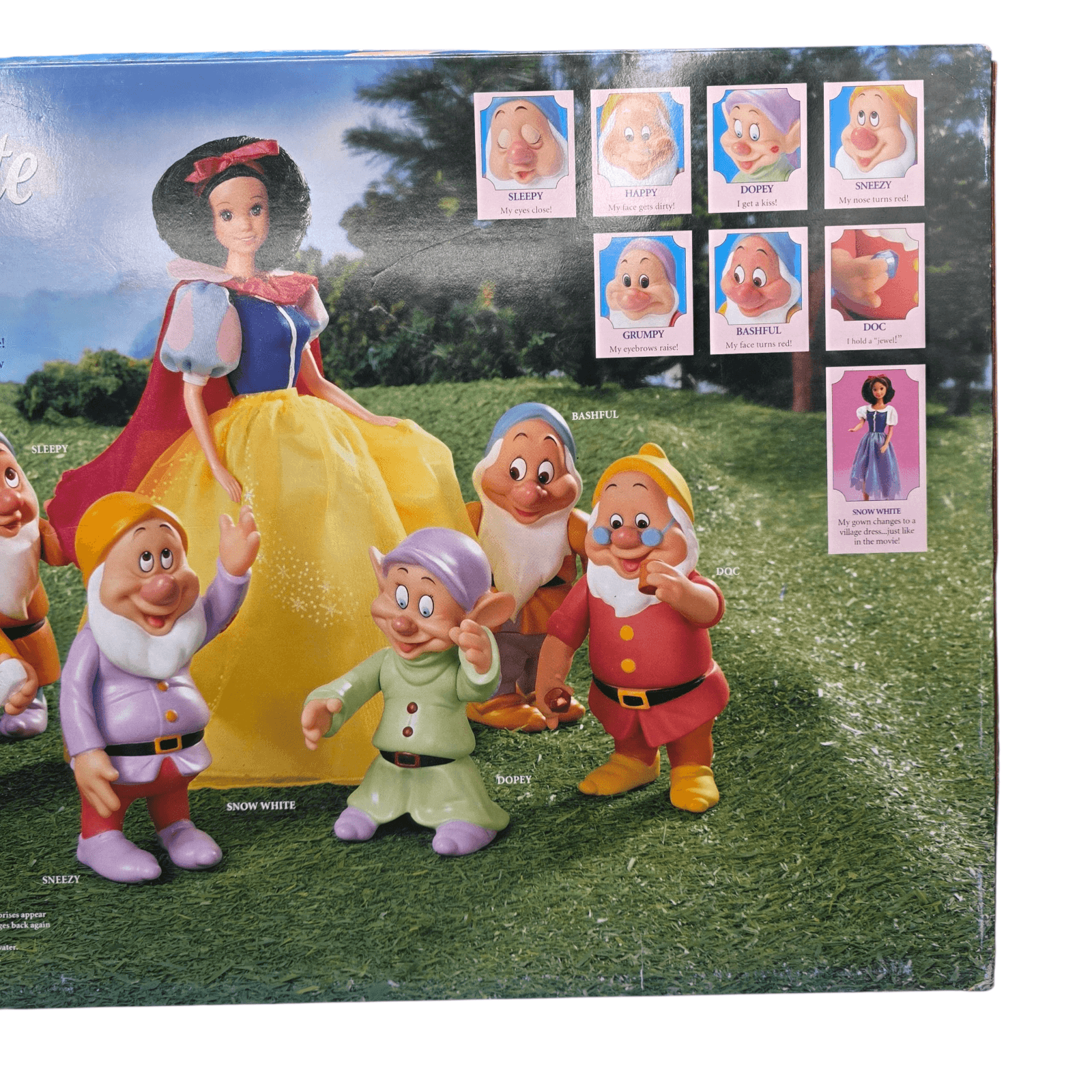 Disney Snow White and the Seven Dwarfs Classic Color Changing Set - MPN 10558 - Thumbnail 11