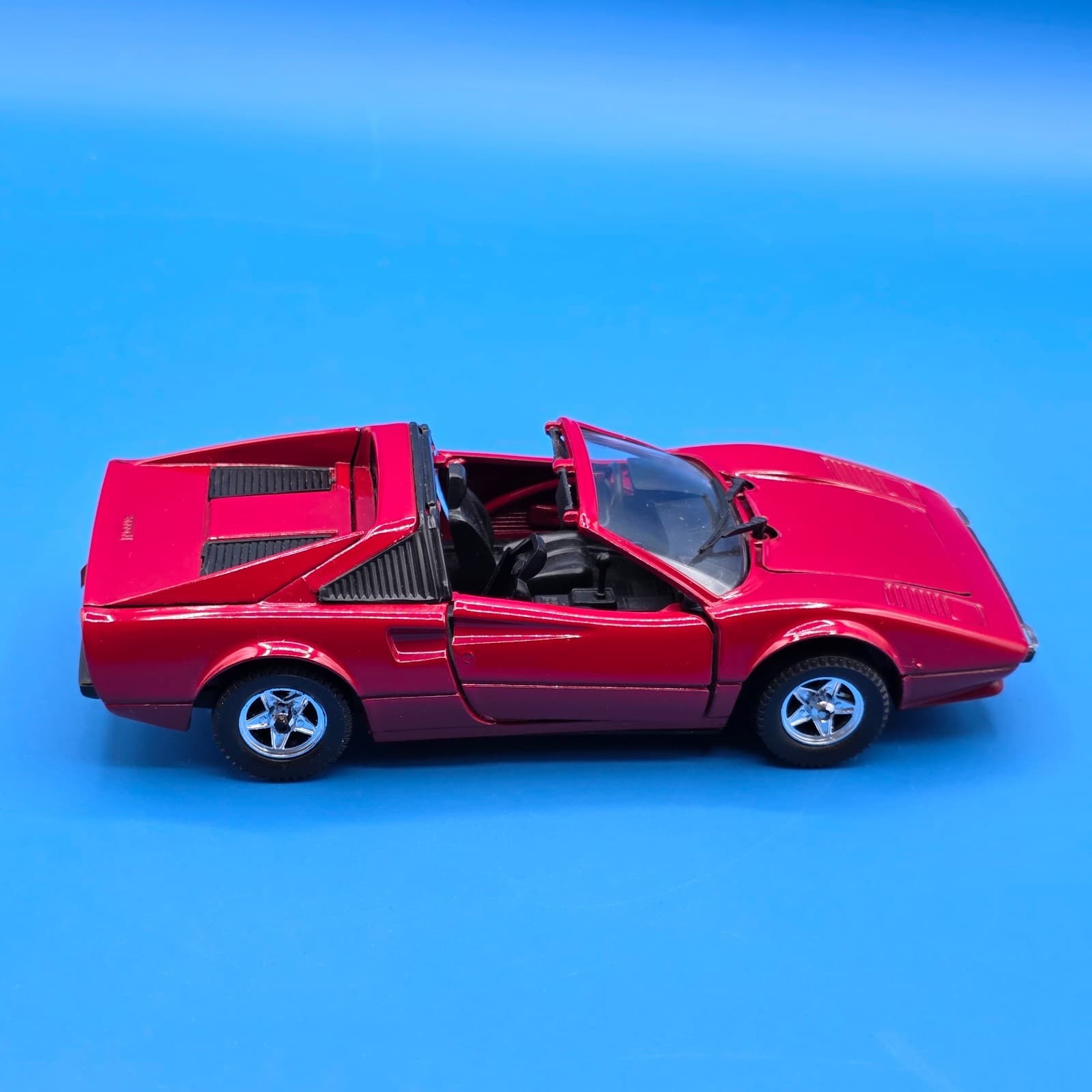 Vintage FERRARI 308 GT Car Model S-61 Made In Italy RARE - Thumbnail 10