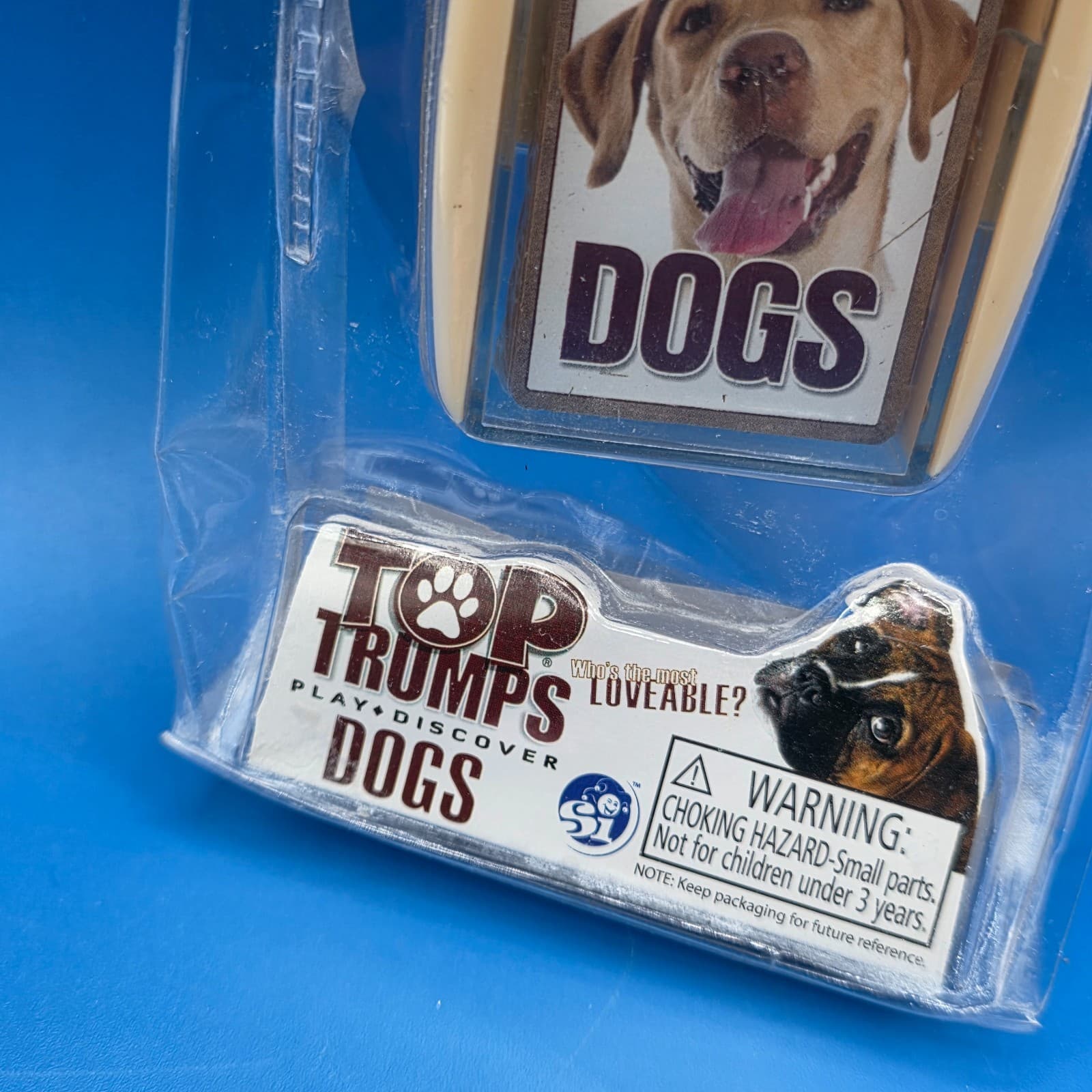 World's Smallest Top Trump Dogs Card Game - Thumbnail 7