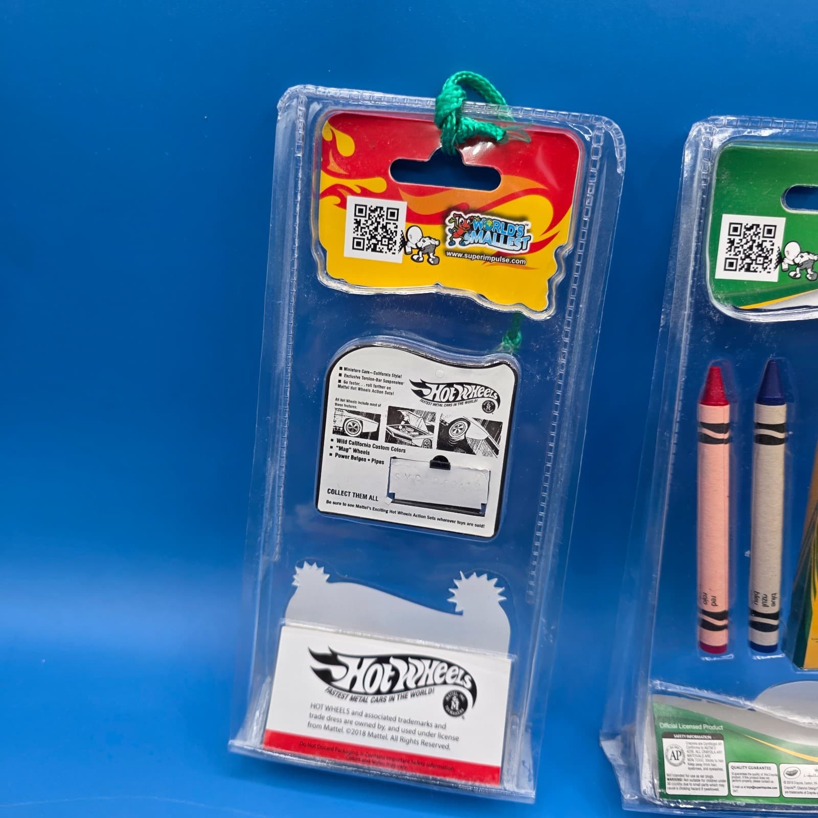 BRAND NEW SEALED Worlds Smallest Hot Wheels & Crayons Mini Diecast Green - Thumbnail 4