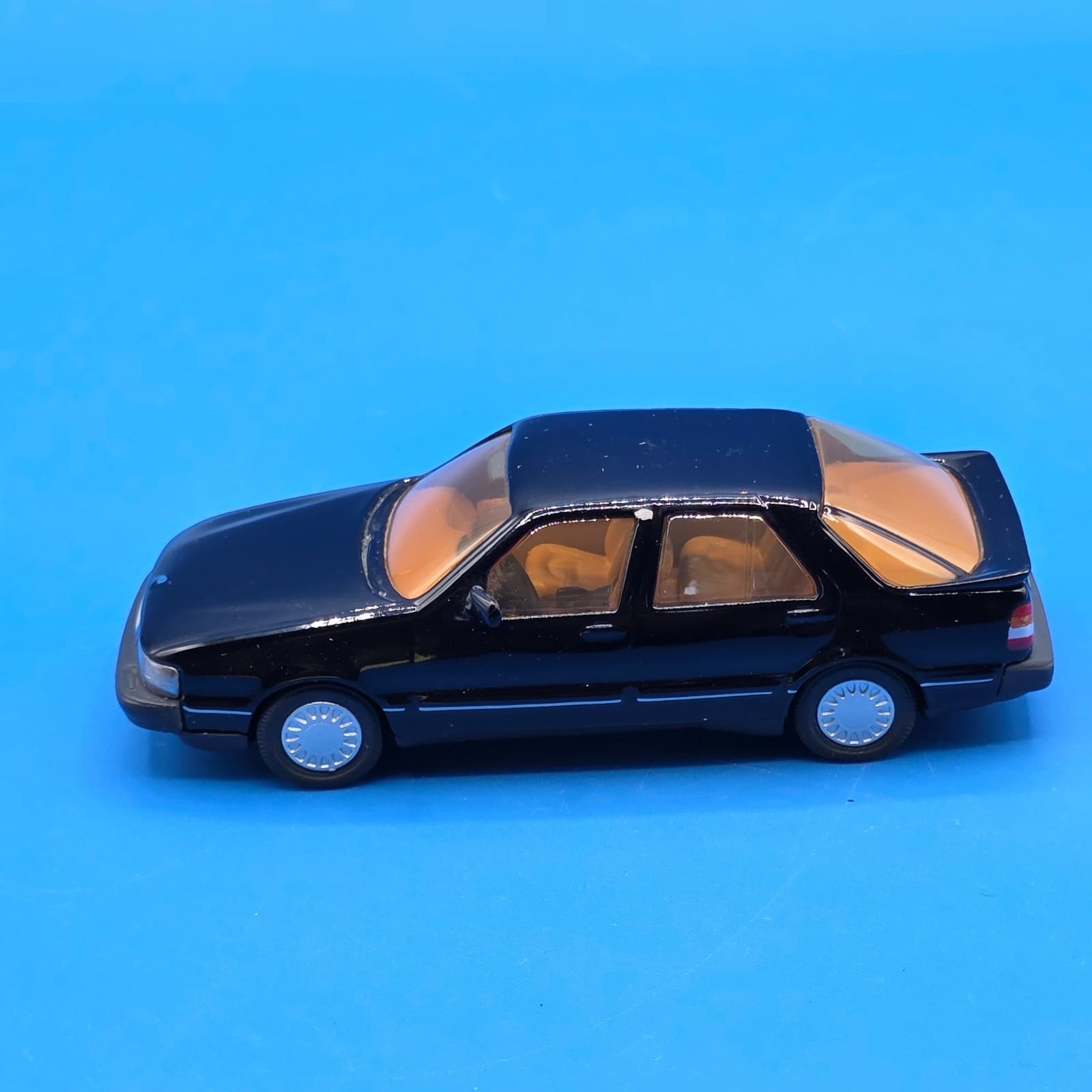 RARE Vintage Somerville Models No. 122 Saab 9000 Turbo 16 - Black (1:43 Scale) - Thumbnail 2