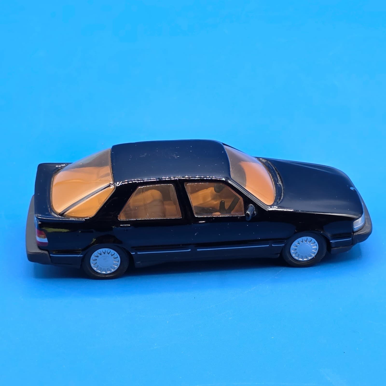 RARE Vintage Somerville Models No. 122 Saab 9000 Turbo 16 - Black (1:43 Scale) - Thumbnail 5
