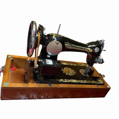 Vintage Singer Sewing Machine RPM-4500 Wood Box Beautiful - Thumbnail 16