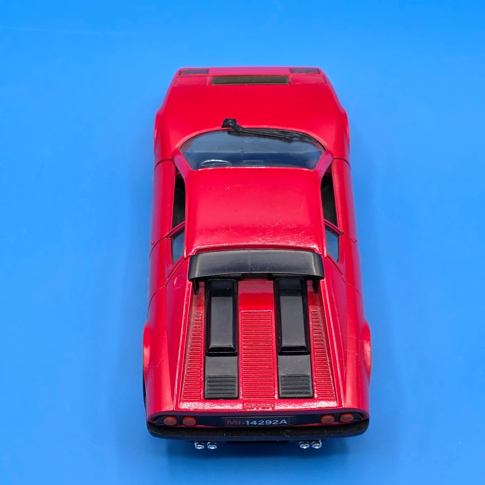 Vintage Burago Bburago Red Ferrari 512 BB DieCast #0133 Italy 1/24 - Thumbnail 6