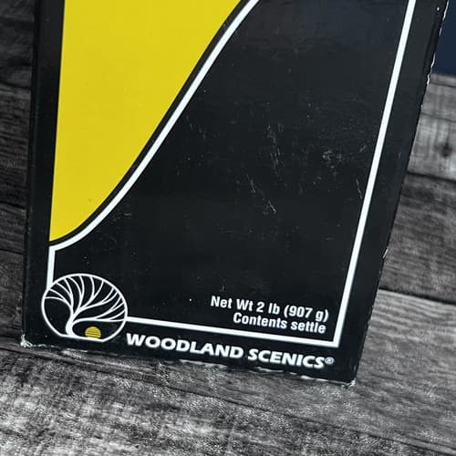 Woodland Scenics Lightweight Hydrocal Dry 1/2-Gallon C1201 - Thumbnail 3