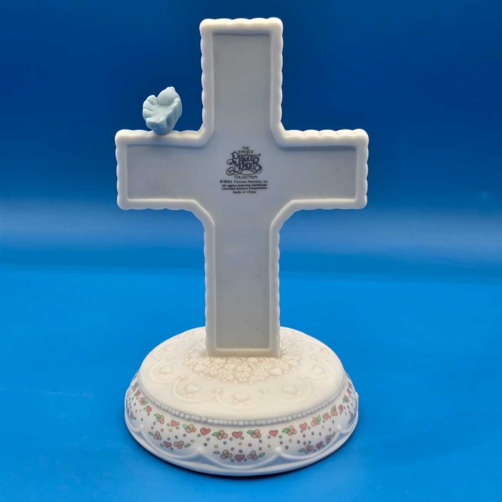 Enesco Precious Moments Cross Music Box "Jesus Loves Me" - Thumbnail 3
