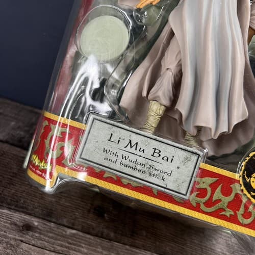 VINTAGE CROUCHING TIGER HIDDEN DRAGON LI MU BAI 7" ACTION FIGURE W/ SWORD STICK - Thumbnail 2