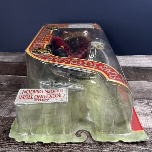 CROUCHING TIGER HIDDEN DRAGON Lo DELUXE 7" Action Figure (Art Asylum, 2001) - Thumbnail 7