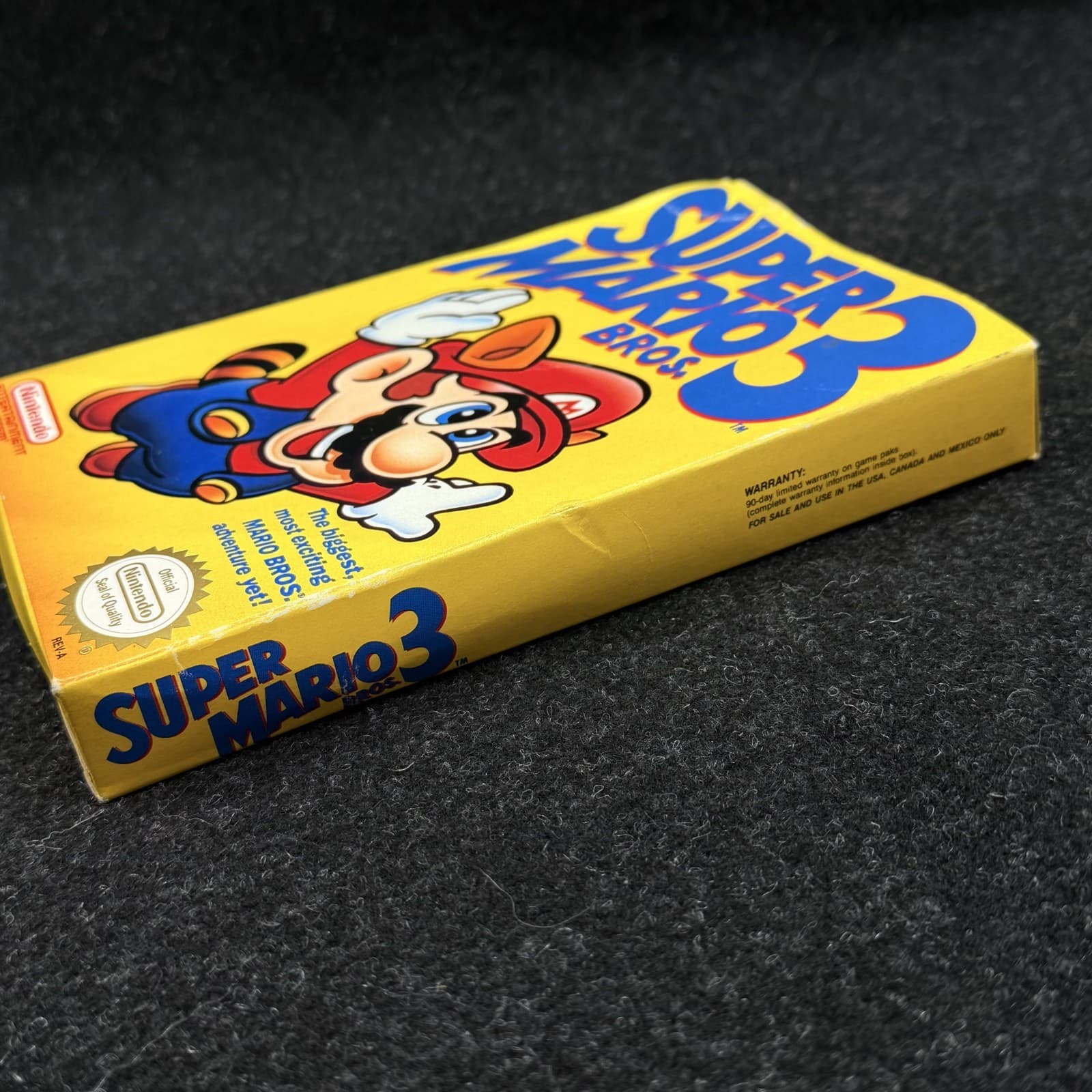 Super Mario Bros 3 Nintendo NES Complete CIB - Manual Box Cart - Thumbnail 6