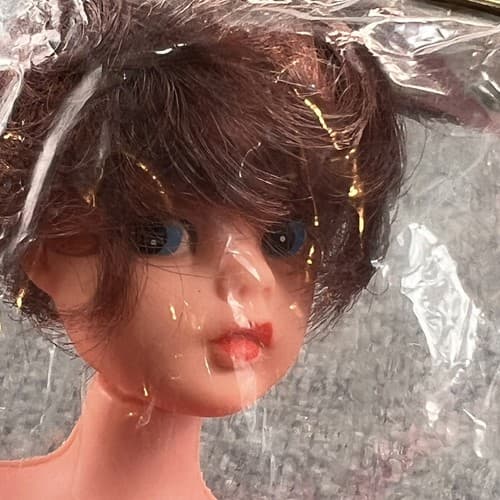 VINTAGE LITTLE MISS SHOPPER DOLL 11” Brunette Blue Eyes White Heels HONG KONG - Thumbnail 4
