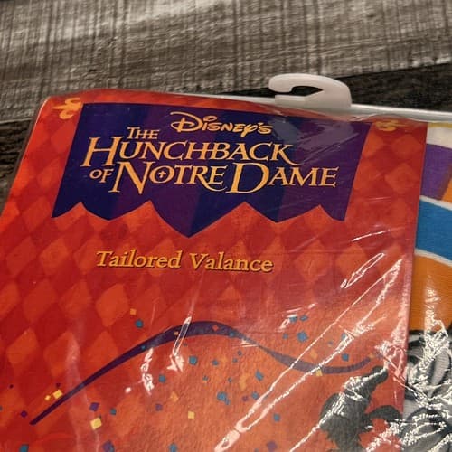 Vintage Disney The Hunchback Of Notre Dame 1 Tailored Valance 80in x 14in - Thumbnail 2