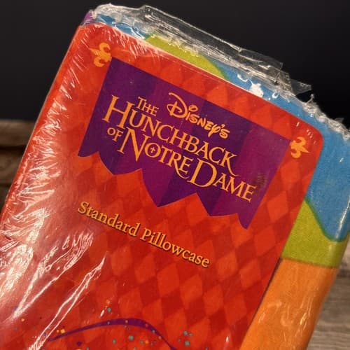 Vintage 90s Disney The Hunchback Of Notre Dame 1 Standard Pillow Case 20" x 30" - Thumbnail 2