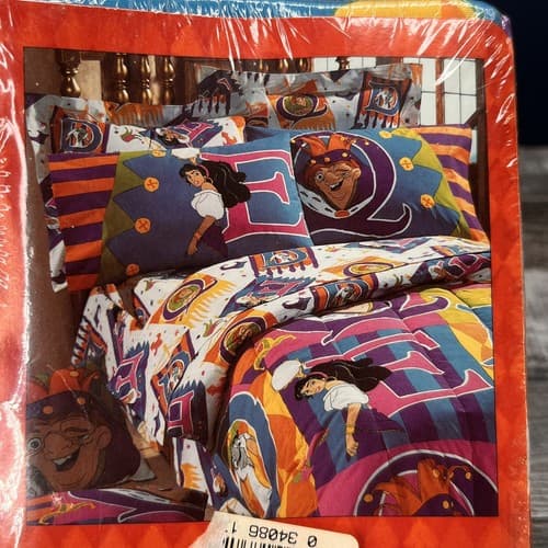 Vintage 90s Disney The Hunchback Of Notre Dame 1 Standard Pillow Case 20" x 30" - Thumbnail 4