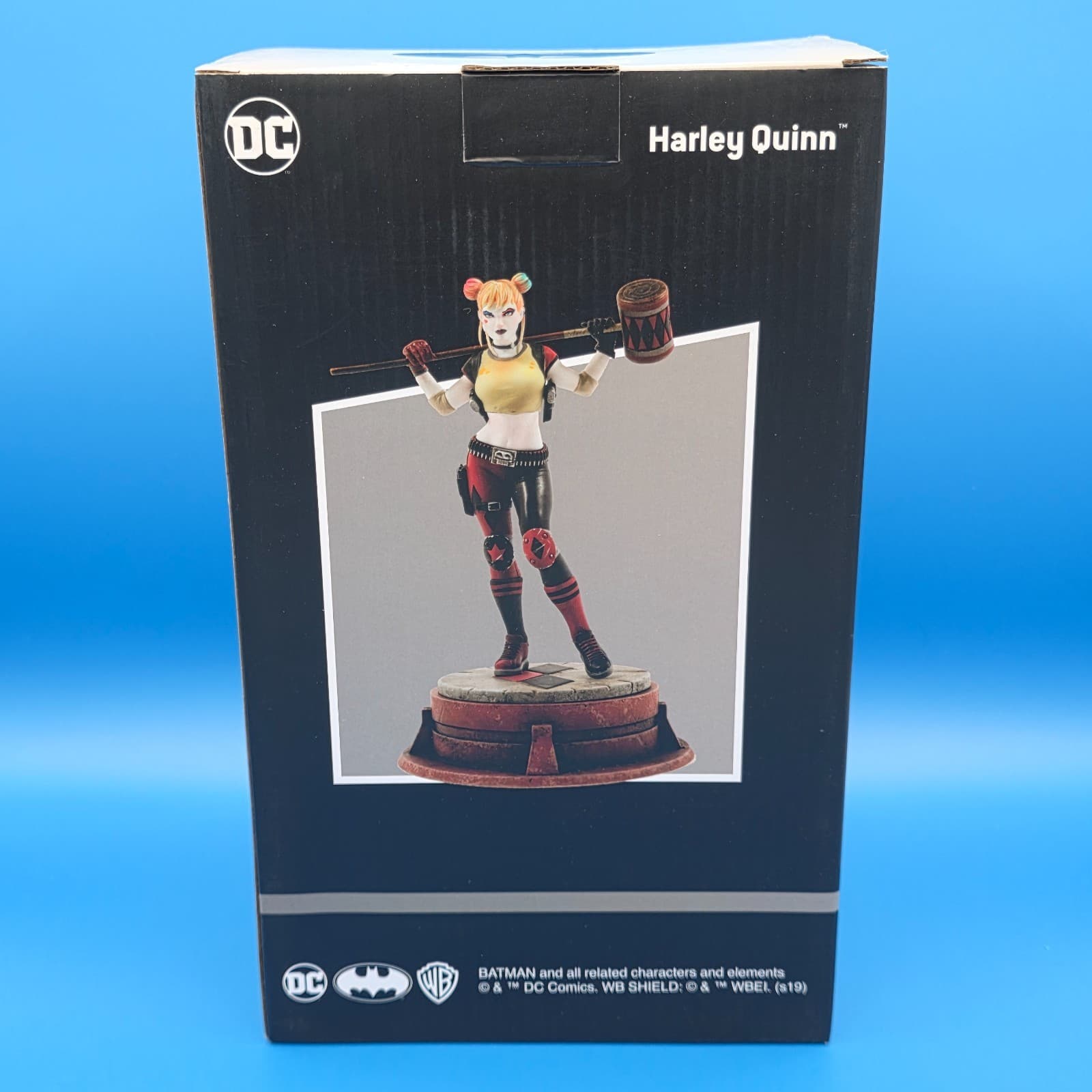 New DC Comics Harley Quinn by Jim Lee Chronicle Collectibles GameStop Thinkgeek - Thumbnail 5