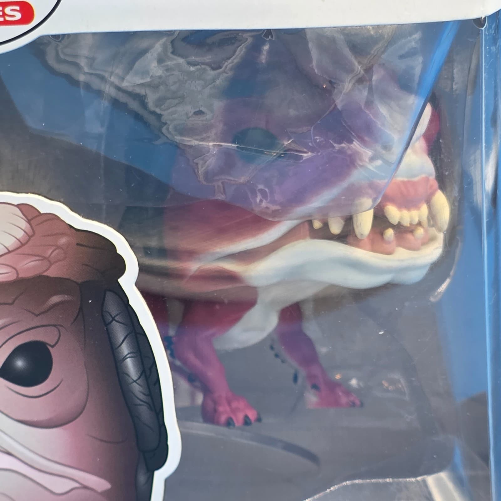 Predator Hound! Funko - POP Movies: The Predator Figure #621 - New In Box - Thumbnail 4