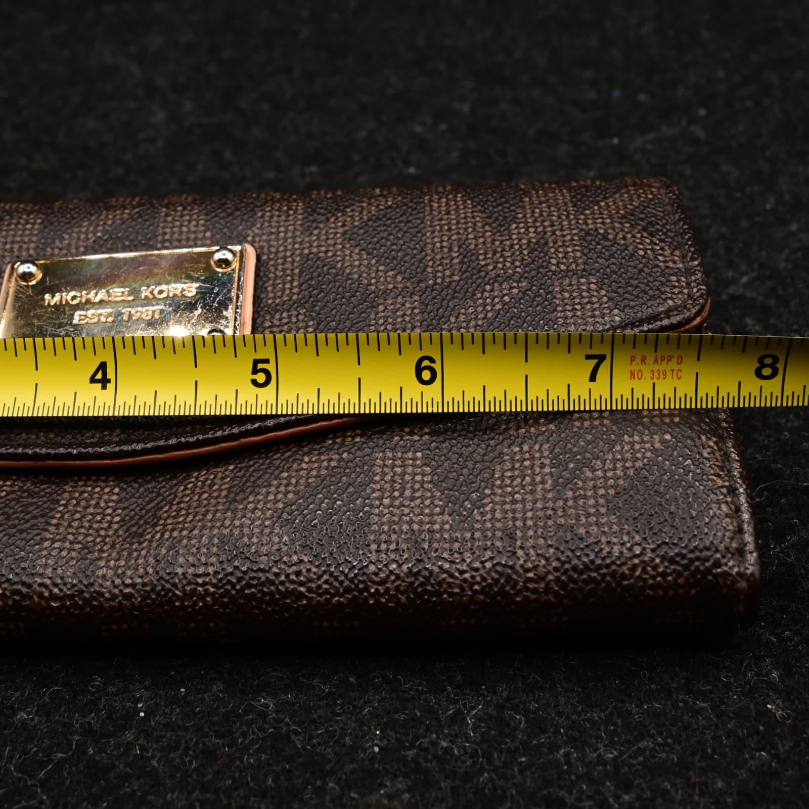 Michael Kors Women's Envelope Style Clutch Wallet Large W/Flap - Thumbnail 10